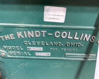 KINDT COLLINS GRINDING MACHINE