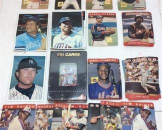 ASSORTED TOPPS 3D CARDS