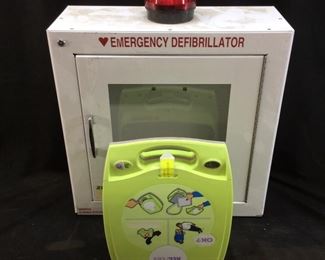 ZOLL AED PLUS DEFIBRILLATOR w CINTAS