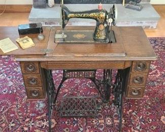 Antique Singer Sewing Machine No. LXVI