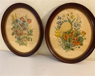 Vintage Botanical Prints in Oval Frame