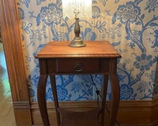 Classic Victorian Style Side Table with Beaded Fringe Lamp