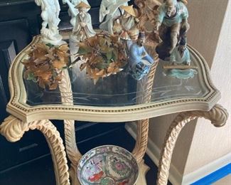 Mud men and other Asian figures