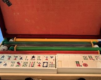 Vintage "Royal" Mah Jongg set
