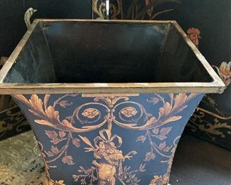 Gold & black planter