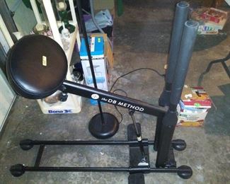 Never used db method squat assist machine...sells new for 250. Askin 110$