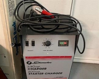Battery charger 