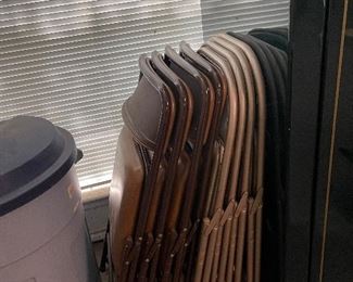 Folding chairs 
