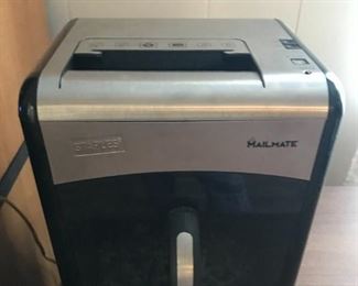Staples MailMate shredder $8