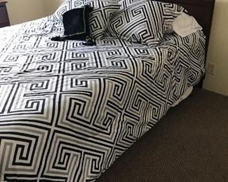 Queen size bed w/headboard and frame. $125