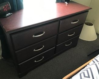 6-drawer dresser $60