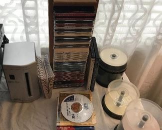 Sanyo "The Claw" CD shredder $30 w/various CD's