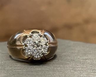 14k Gold Ring Size 11 weighs 10.15 grams marked 14k set with rhinestones