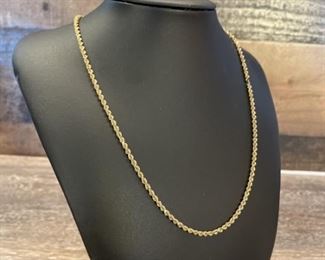 14k Gold Rope Chain Necklace weighs 7.04 grams
As is, has small part that is damaged see pictures no 14 k marking tested out at 14k
