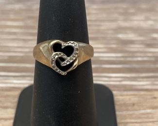 10k Gold Double Heart Shaped Ring size 6.5 weighs 1.81 grams