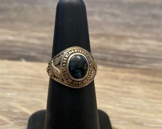 10k Gold 1962 Hemphill High School Class Ring size 5.5 weighs 6.31 grams
