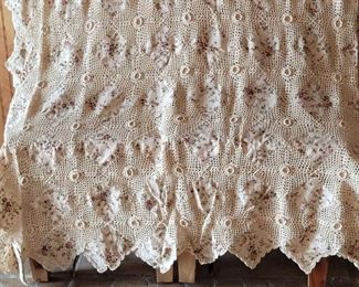 Hand Crocheted Lace Coverlet with 2 Shams