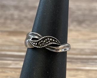 925 Silver Ring size 5.5 weighs 2.32 grams