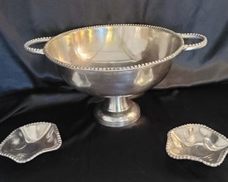 Wilton Style Punch Bowl & 2 Cups
Bowl is 21.5in w handle to handle x 10in t