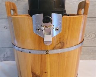 Slatted Wooden Bucket Ice Cream Maker
Tested and Working
Stands 16in tall