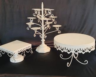 (3) White Party Serving, 2 Plateaus & Cupcake Tree
