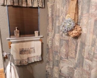 Full Bathroom Set as Pictured