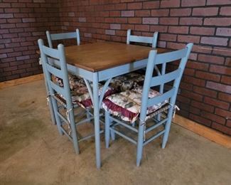 Vintage Painted Country Blue Table & 4 Chairs