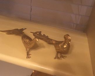 2 golden pheasants... get these guys a bottle of Merlot & put on a Matthew McConaughey movie with a little Barry Manilow in the background... you might be able to call yourself a golden pheasant breeder. Hey, it’s a gig economy, you gotta do what makes ¢ents. I’m not judging.