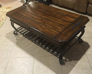 Here we go. Super well made. Has great storage