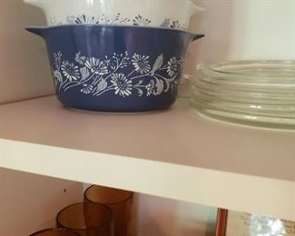 pyrex set 3 bowls & lids