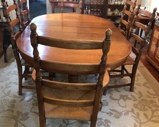 Pedestal Dining Table with 6 Chairs and 3 extension leaves