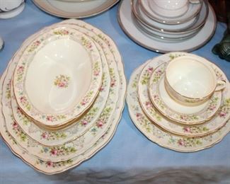 EDWIN KNOWLES CHINA SET (MORE IN BOXES)