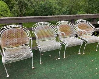 really awesome patio set / wrought iron 