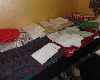 Linens - Dollies - Tablecloths
