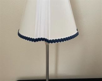 Simple Minimalist Bed Side Table Lamp