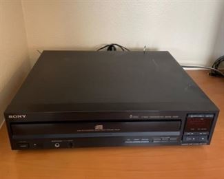 SONY 5 Disc 4 Times Oversampling Digital Filter 