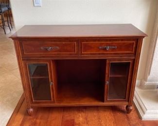  Corner Cabinet/HUTCH