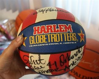 Harlem Globetrotters Signed Ball