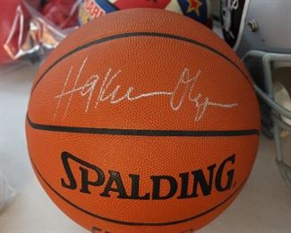 Hakeem Olajuwon Signed Ball