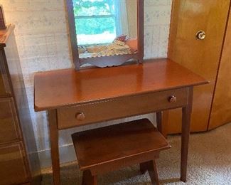 vanity dressing table, stool & mirror