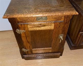 Cool vintage end table