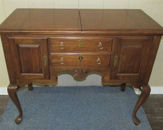 Cherry Flip Top Server