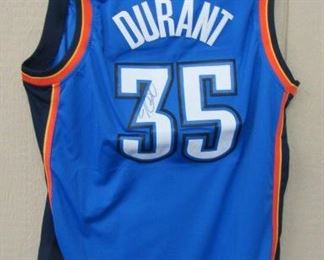 Kevin Durant Autographed Jersey w/Certificate 