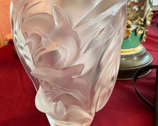 Lalique Crystal Martinet Sparrows Vase $800