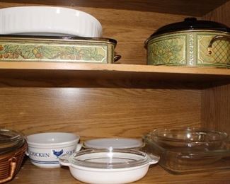 Various kitchen items