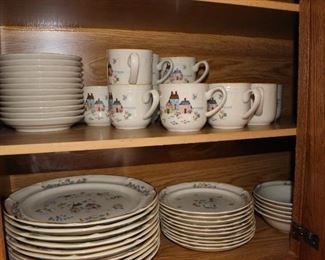 Set of dishes (more not in photo)