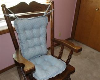 Solid rocker