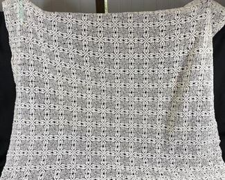 Dainty Ornate Lace Table Cloth