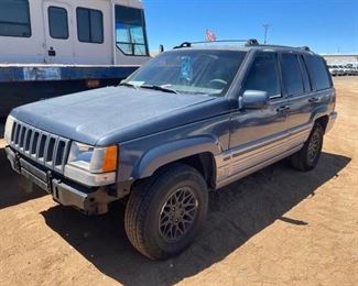 1993 Jeep Grand Cherokee 4x4
Year: 1993
Make: Jeep
Model: Grand Cherokee
Vehicle Type: Multipurpose Vehicle (MPV)
Mileage:
Plate:
Body Type: 4 Door Wagon
Trim Level: Limited
Drive Line: 4WD
Engine Type: L6, 4.0L (242 CID)
Fuel Type: Gasoline
Horsepower: 190HP
Transmission:
VIN #: 1J4GZ78S0PC522732