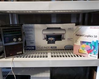 4092
Photo and CD/DVD printer and misc item
Photo and CD/DVD printer . Harvard graphics 3.0. Old federal am/ fm radio.